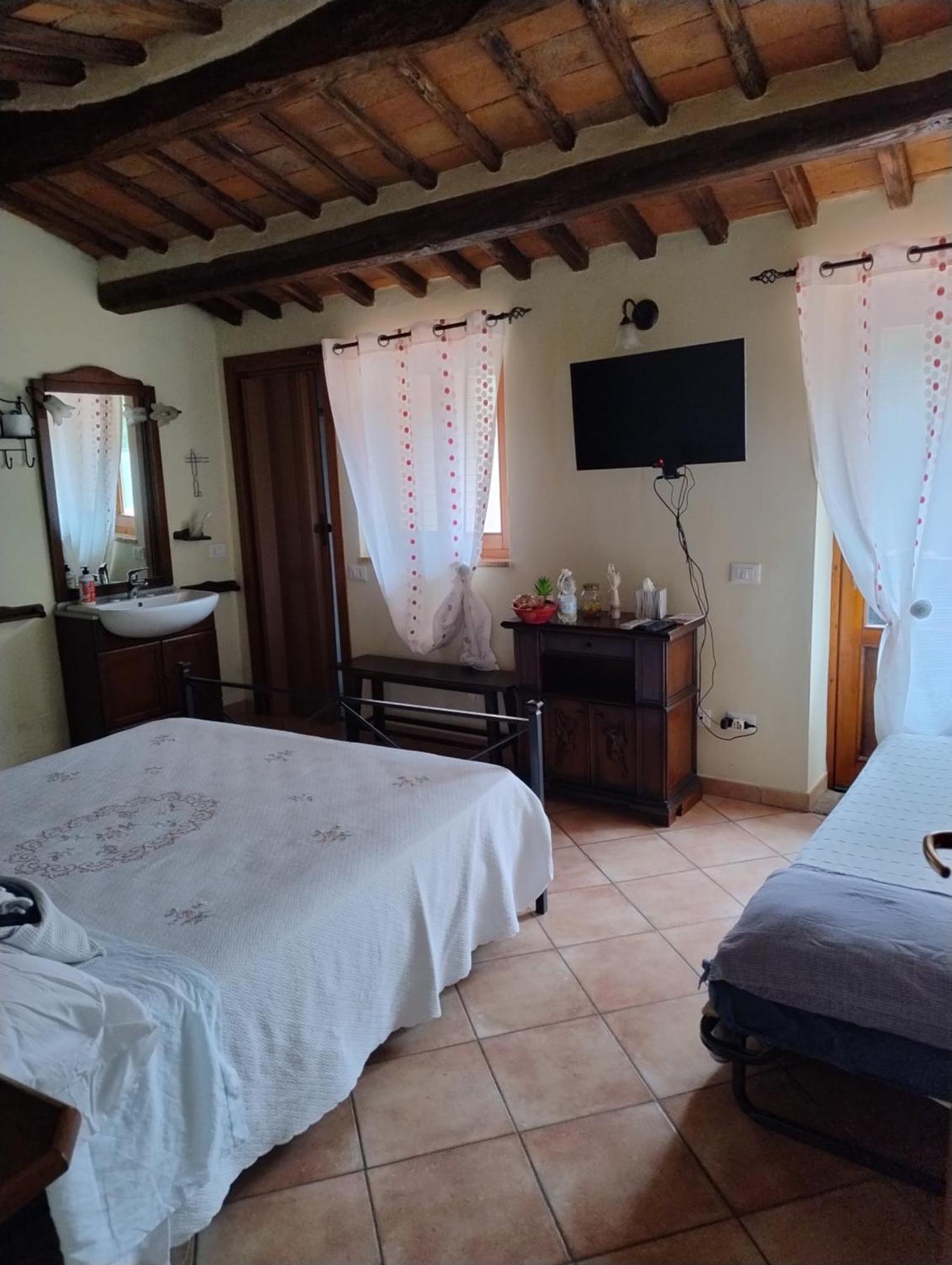 La Strega Ubriaca Bed and Breakfast Colle Val D'Elsa Exteriör bild