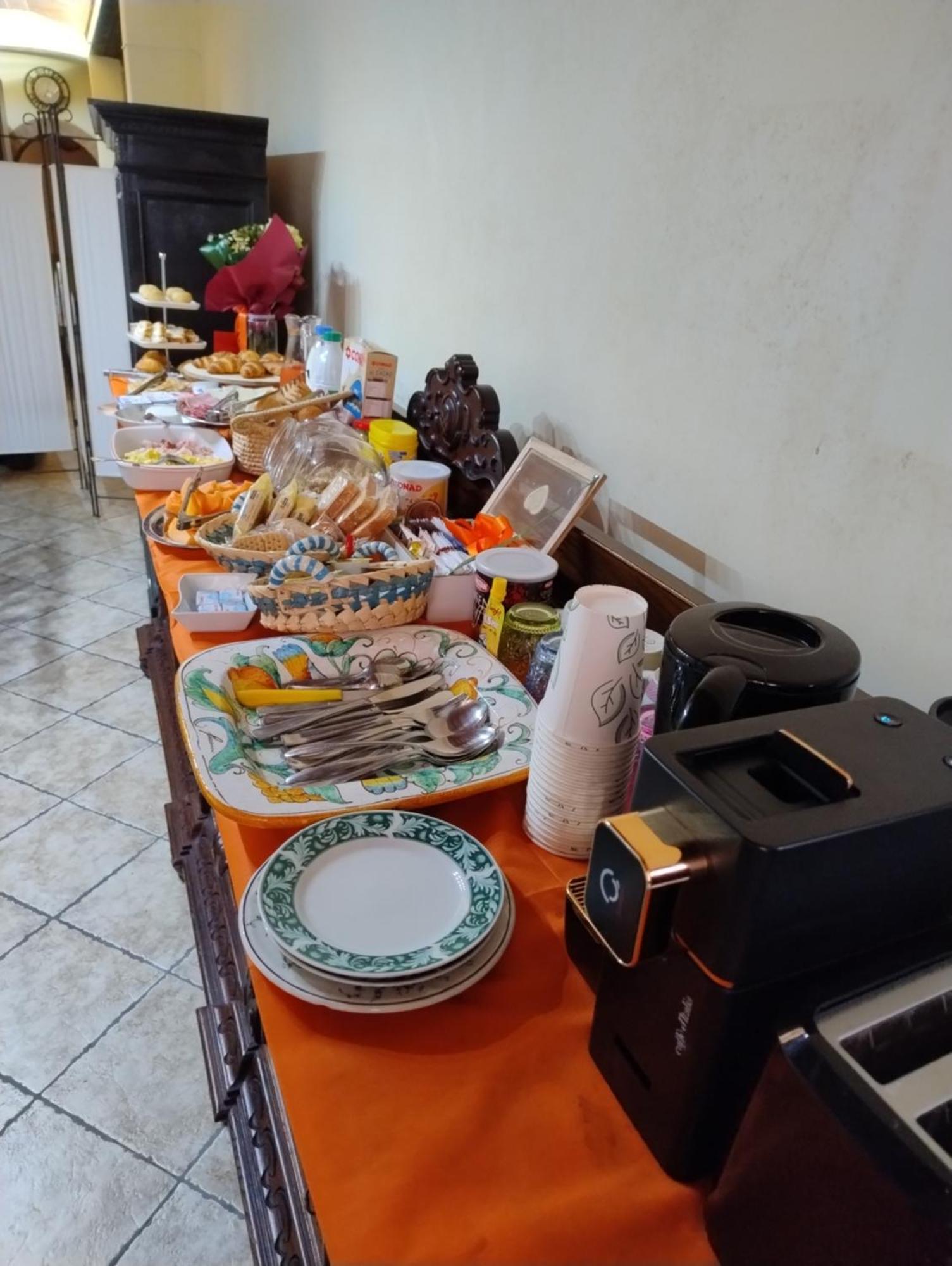 La Strega Ubriaca Bed and Breakfast Colle Val D'Elsa Rum bild